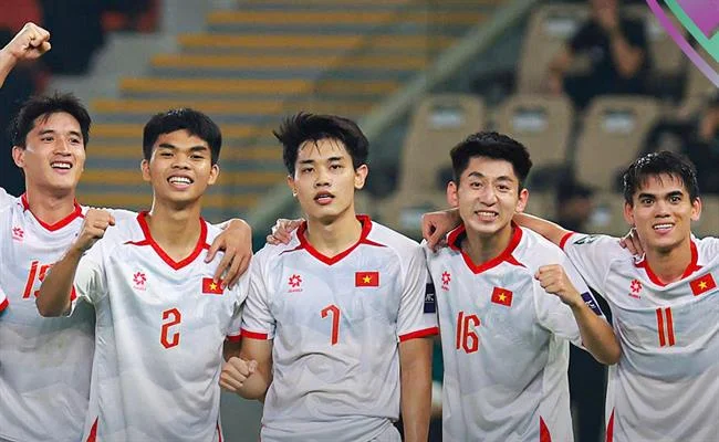 Quản lý tài khoản cá nhân và hỗ trợ ưu tiên 24/7